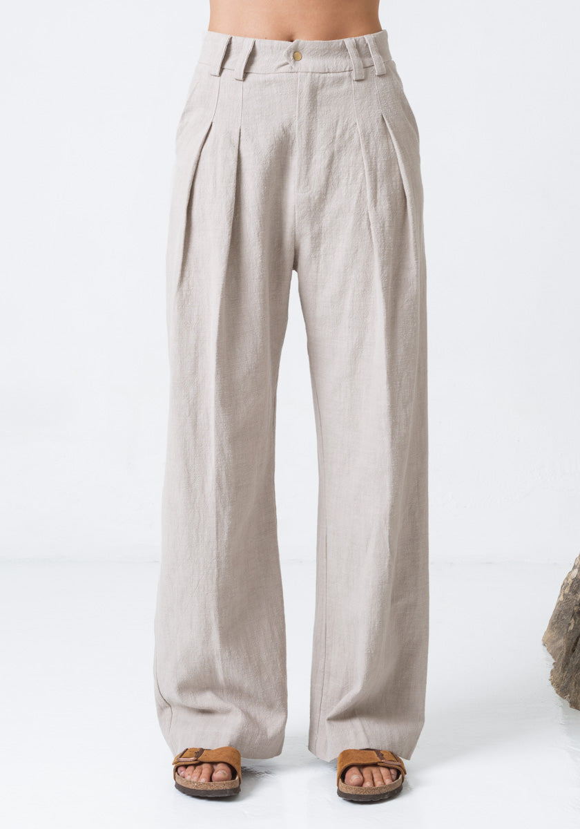 Pantalon SINTRA coloris Lin Sand coupe large et pinces sur devant made in france SONGE lab  zoom face