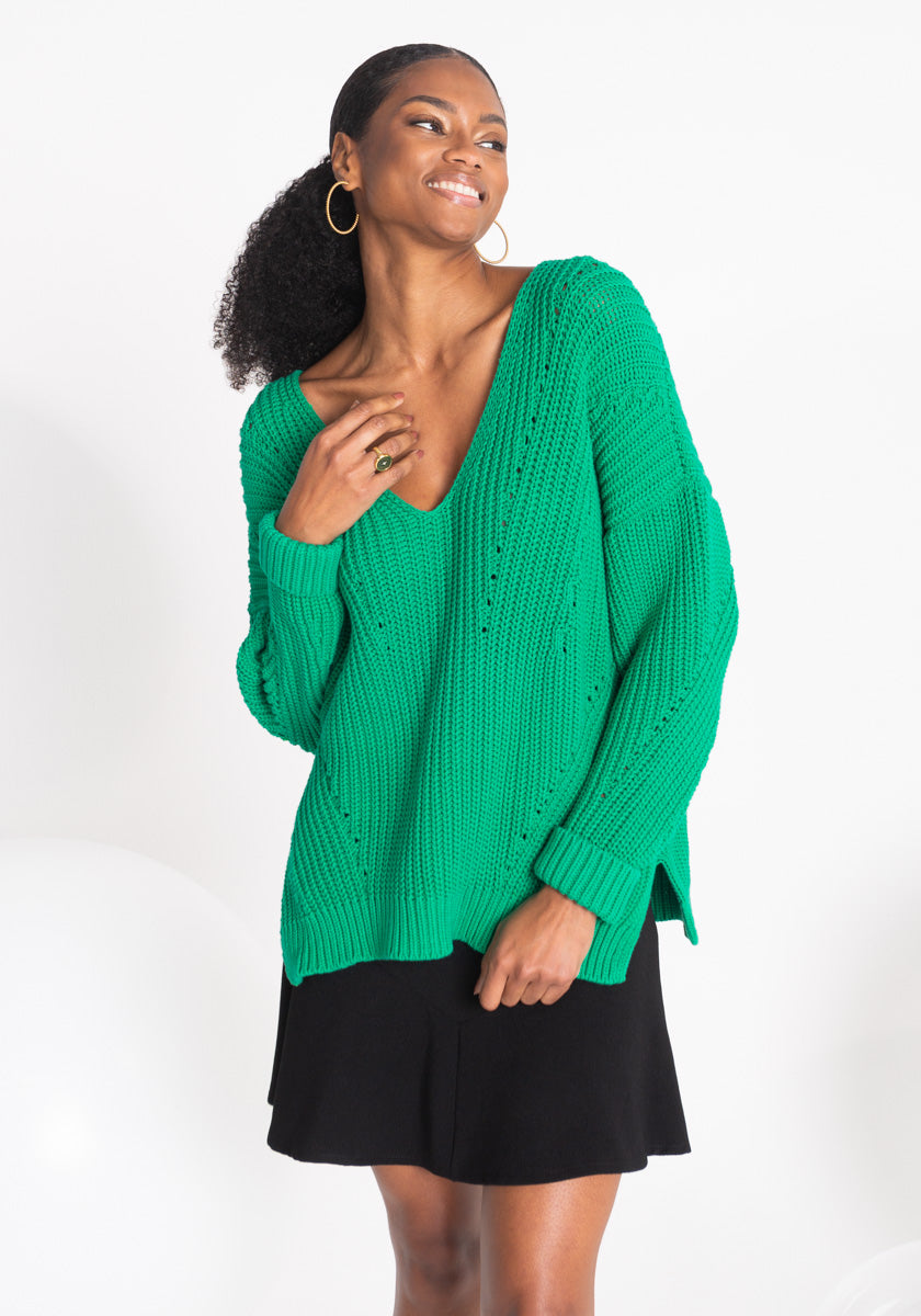 Pull femme SAO col v coloris vert tricoté en france SONGE lab face