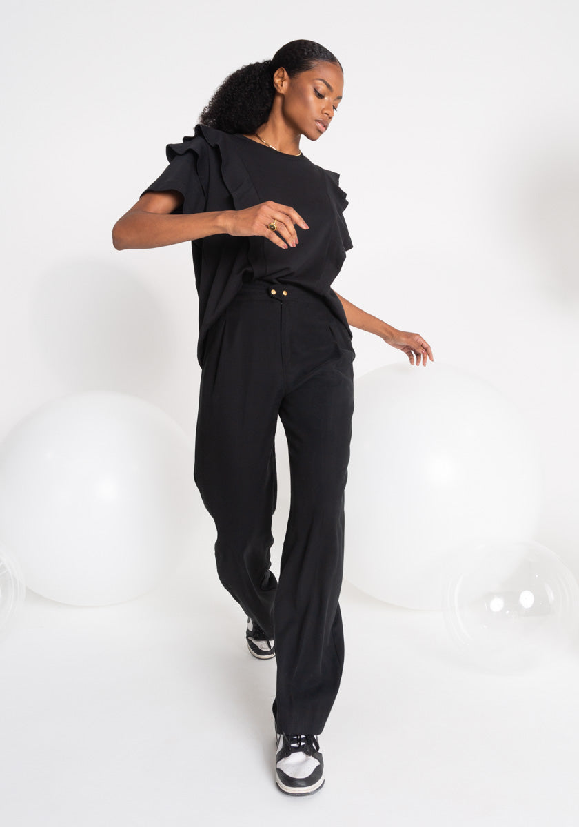Tee shirt noir Femme volants et détails chics Coton OEKO TEX Made in France SONGE lab silhouette mlouvement