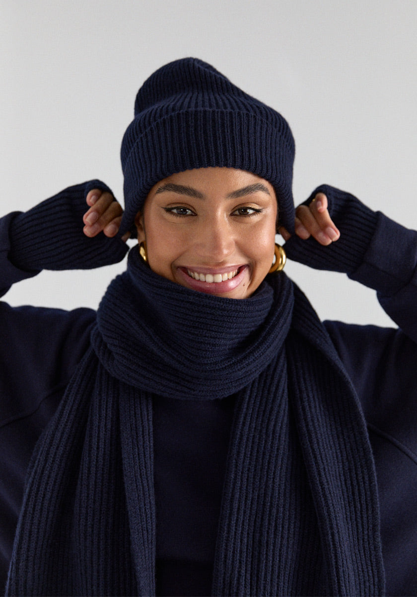 Bonnet laine coloris Navy tricoté en France SONGE lab laine et cachemire