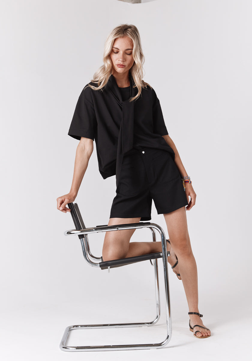 Short LISTA Black