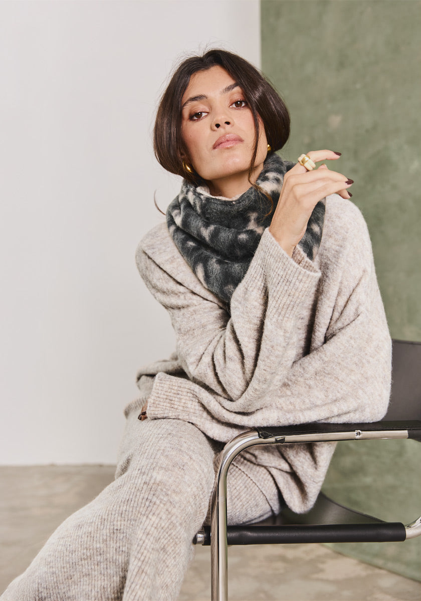 Foulard triangle Léo Grey