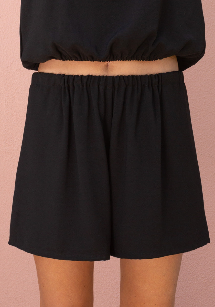 Short VELHA Black