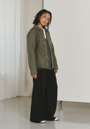 veste militaire femme kaki poches plaquées et détails doublée molleton, 100% made in france