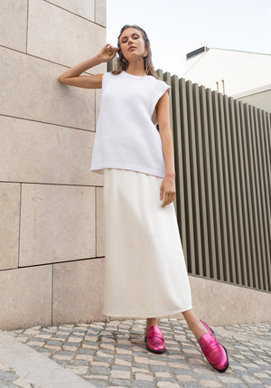 Top MEIA coloris blanc tricoté en France col rond et échancrures sous aisselles Made in France SONGE lab