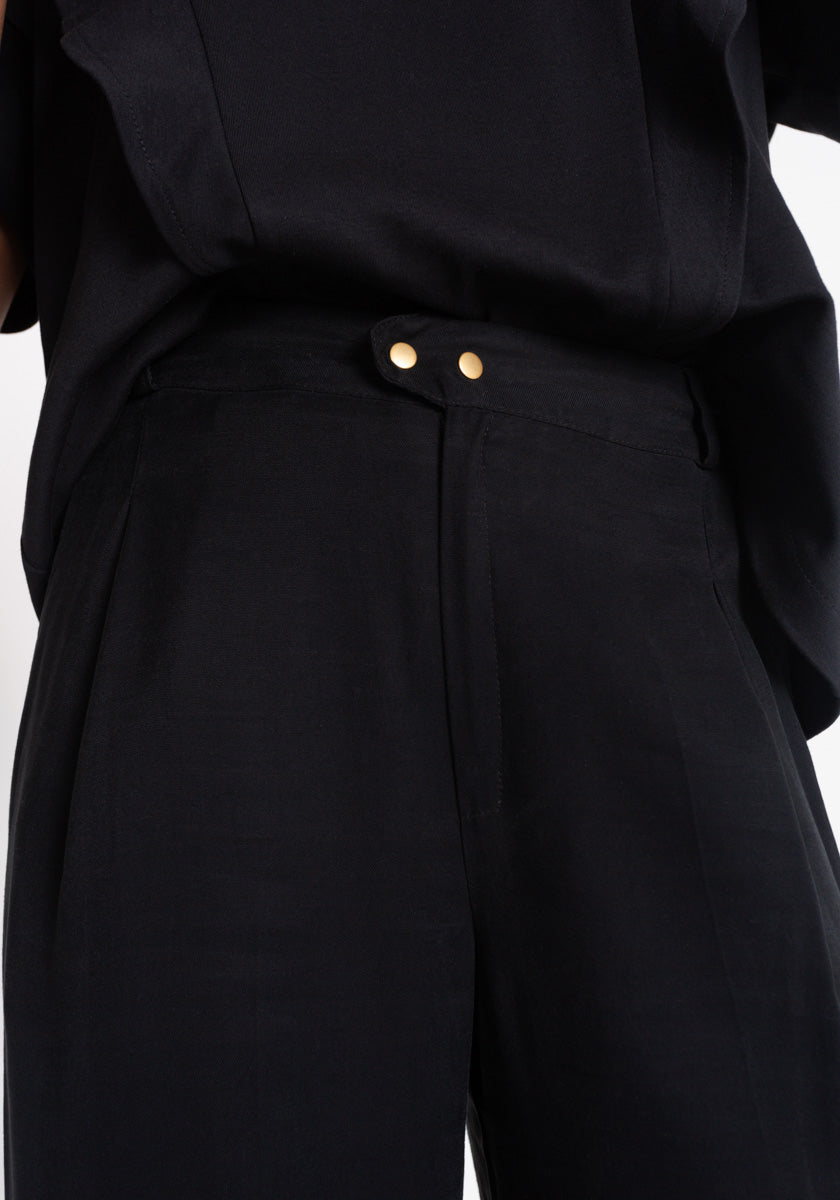 Pantalon noir droit femme double boutonnage Made in France SONGE lab zoom boutons